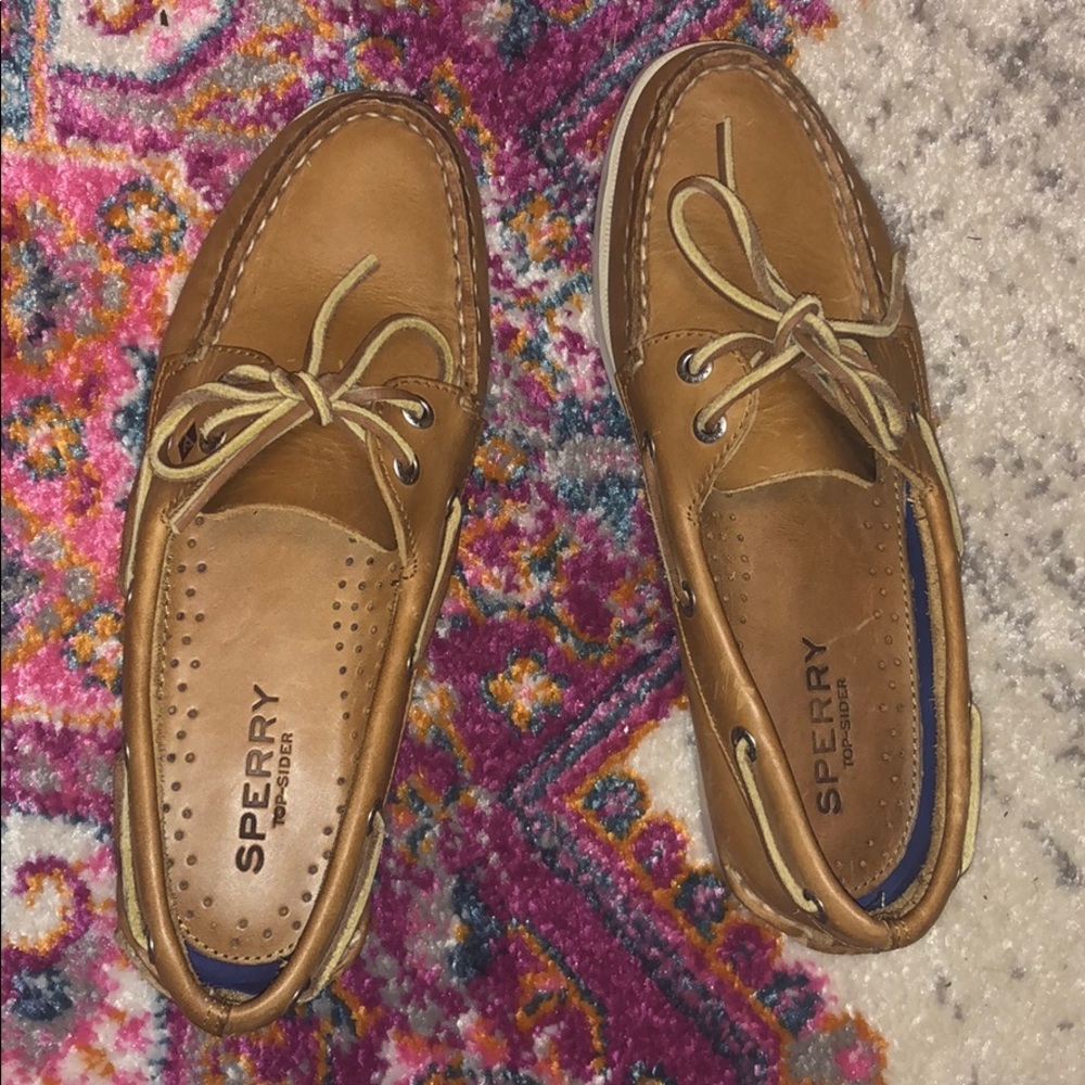 Sperrys women 7M